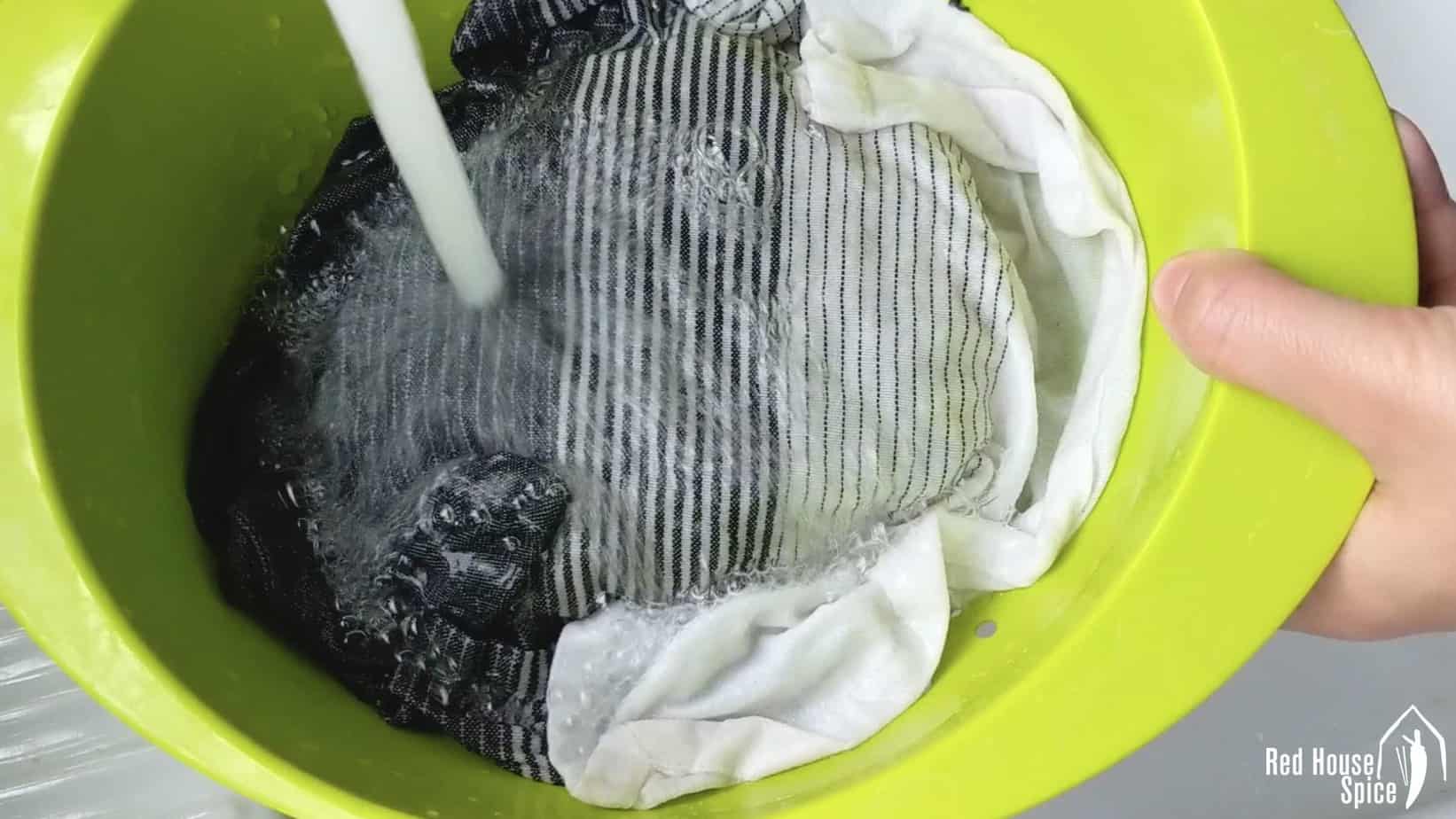 Water running on a cloth