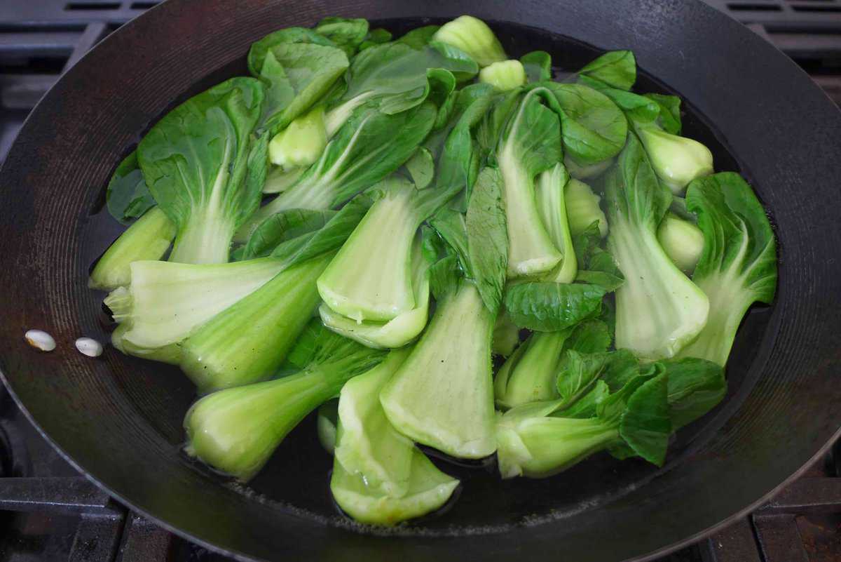 blanching Bok Choy in water