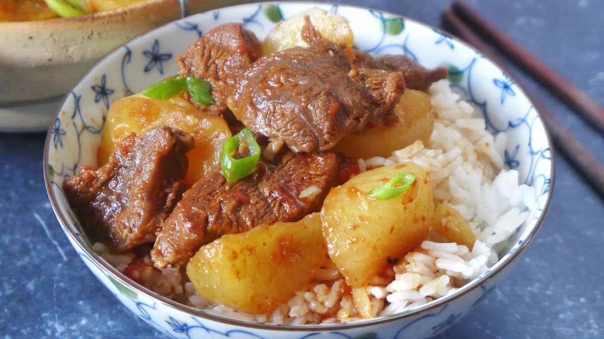 braised beef with daikon over steamed rice.