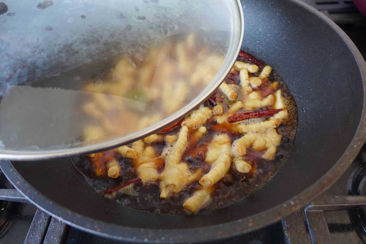 chicken feet in braising liquid