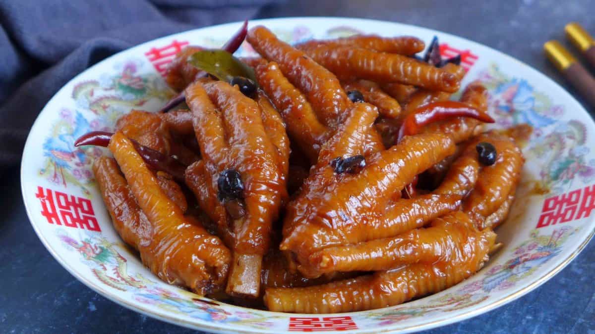 dim sum style chicken feet in a plate