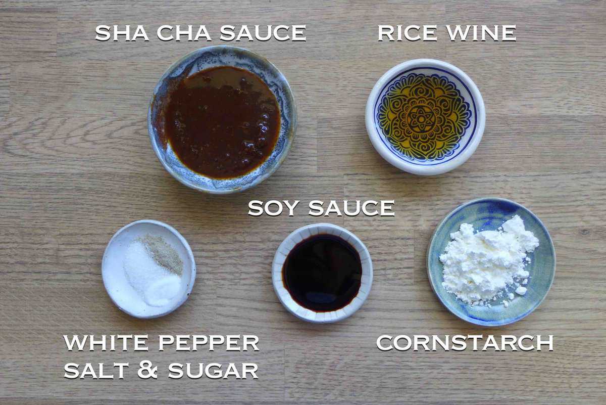 condiments.