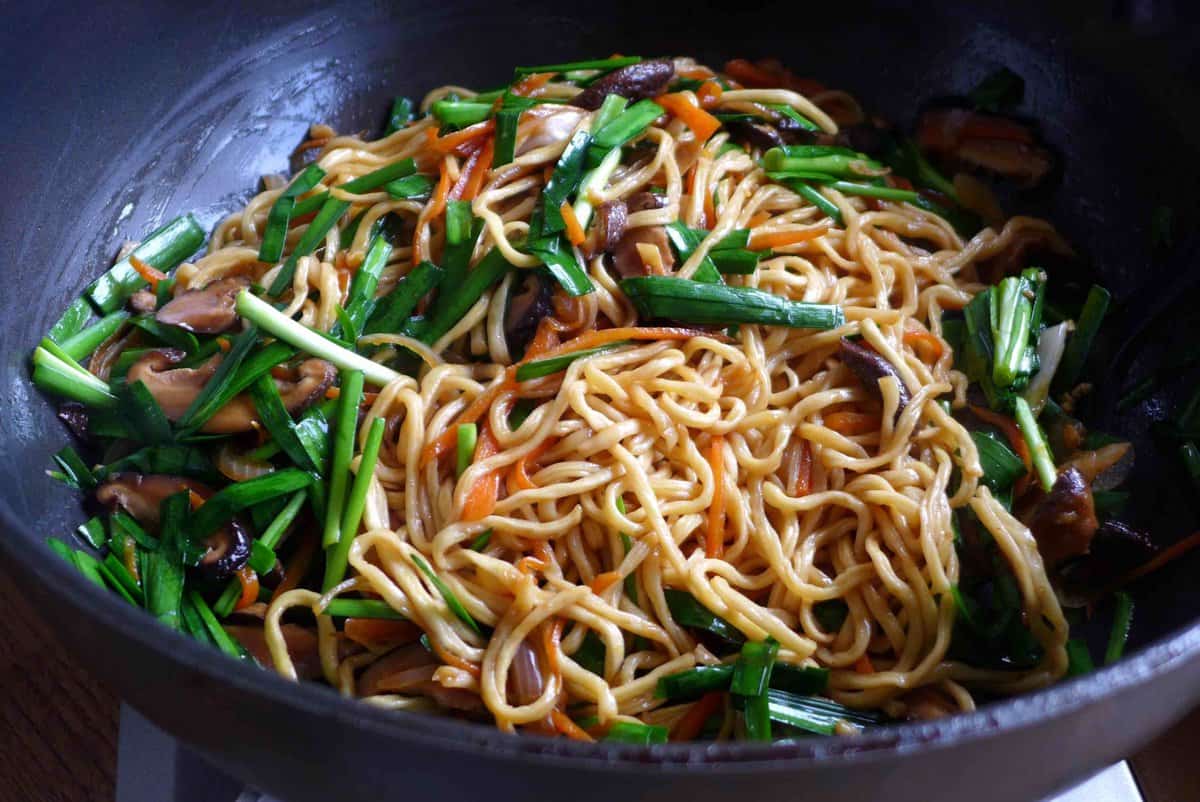 finished longevity noodles.