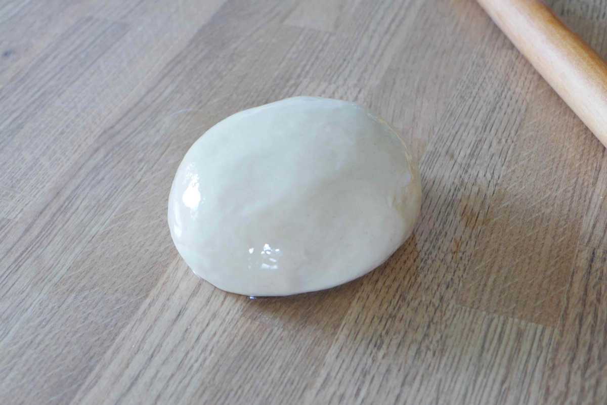 dough coated with oil