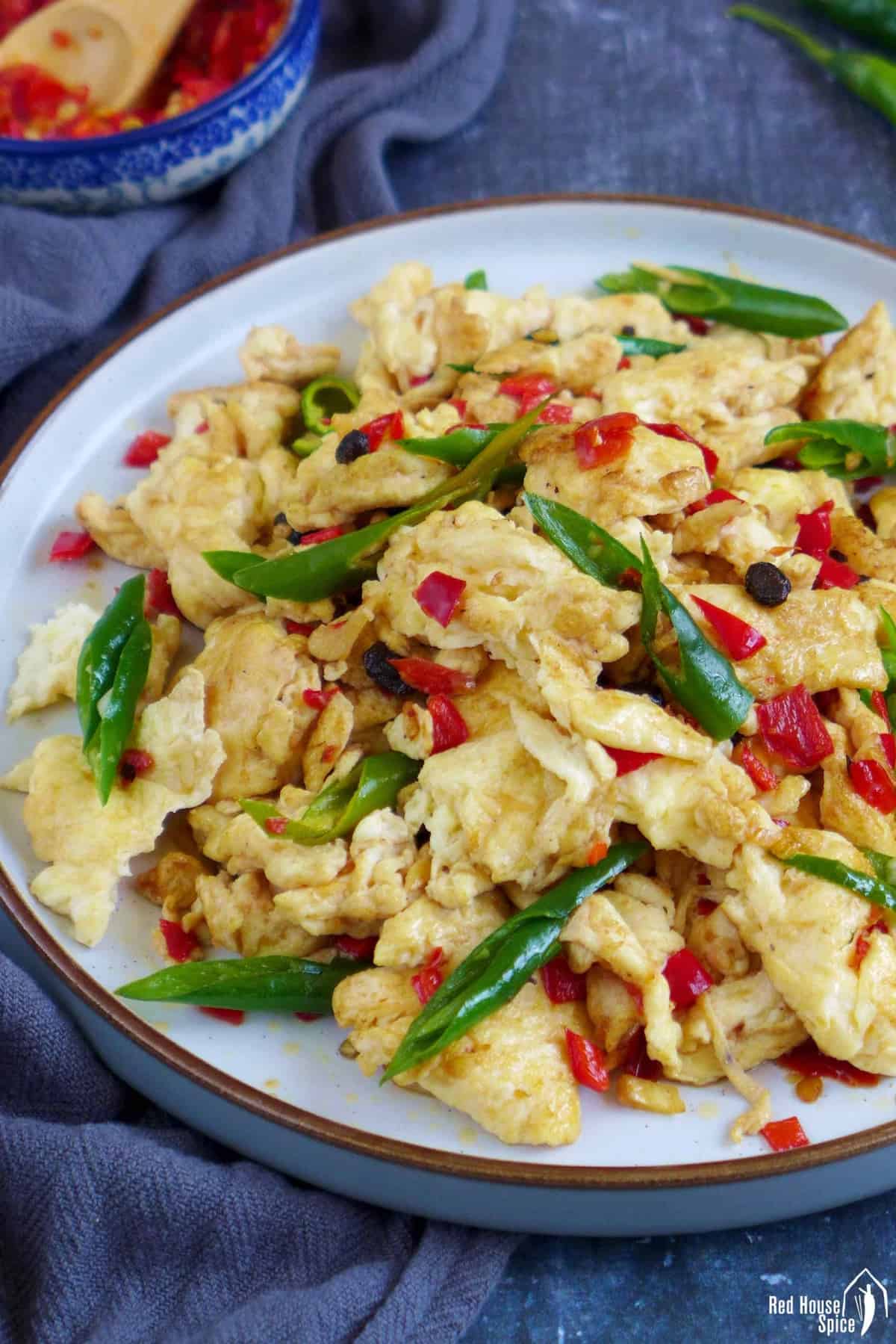Hunan egg and pickled chili stir-fry