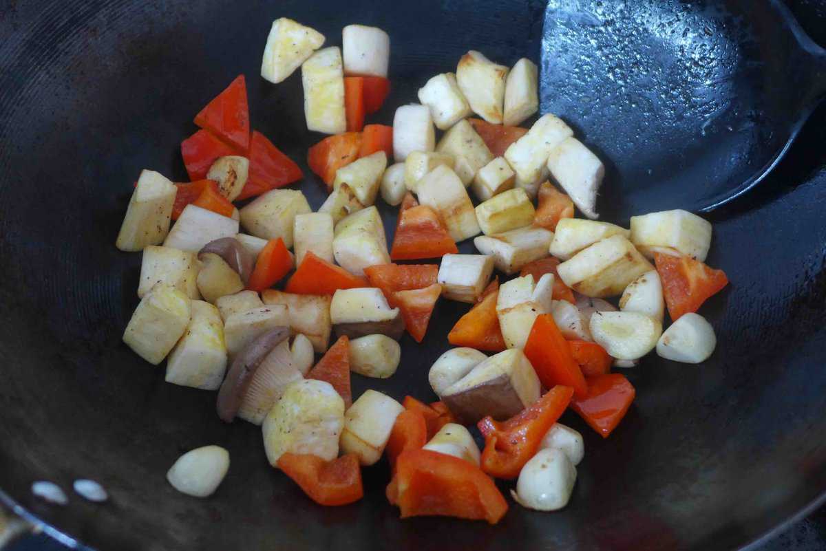 frying vegetables.