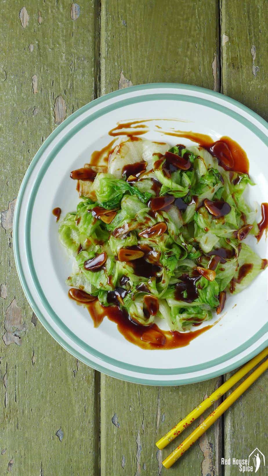 Briefly blanched lettuce topped with tasty, sticky oyster sauce,