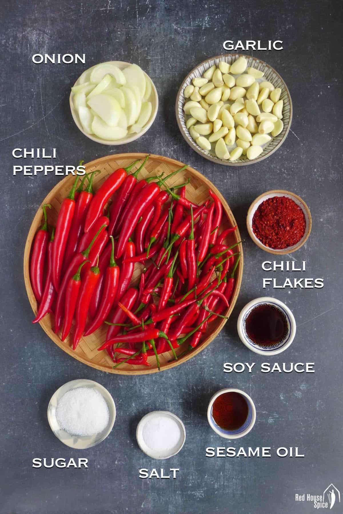 ingredients for making chiu chow chili oil.