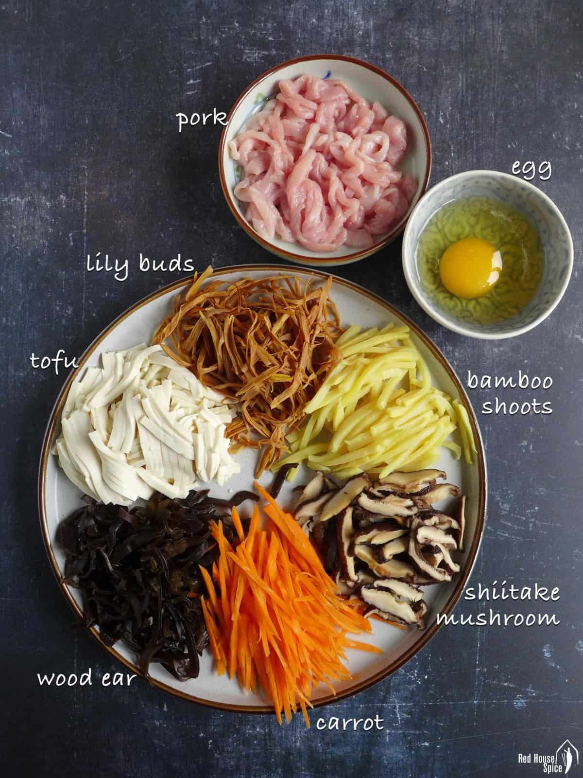 Raw ingredients for making hot and sour soup