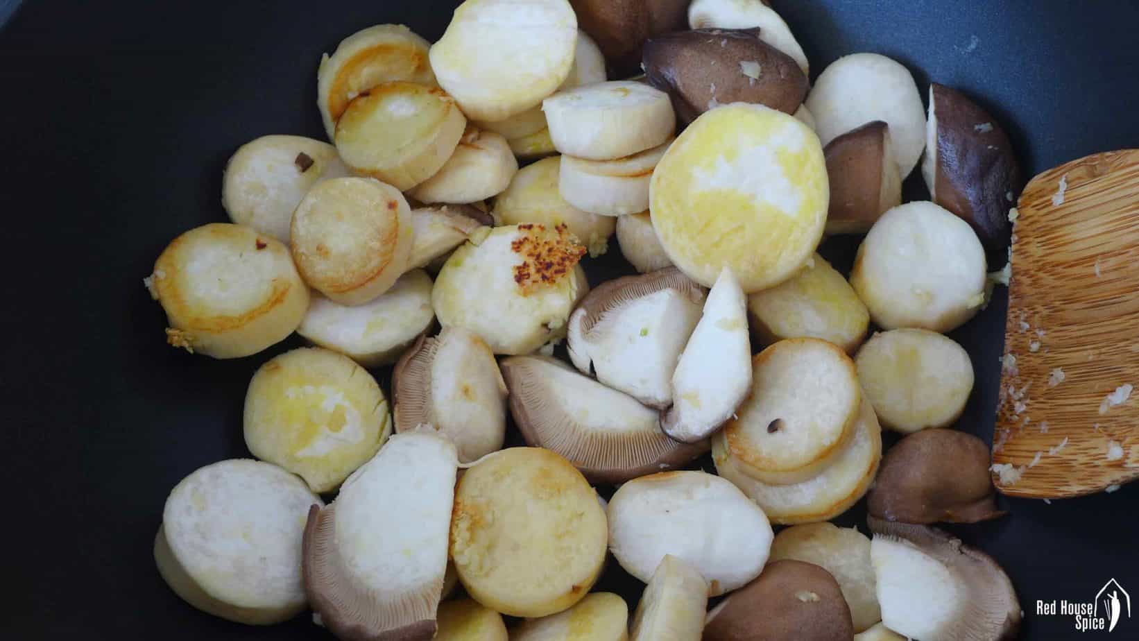Chopped king oyster mushrooms