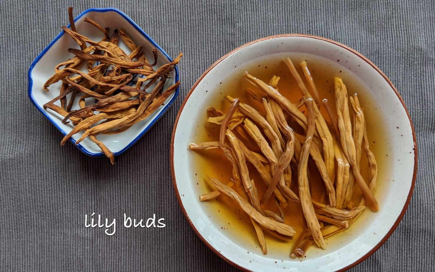 Dried and rehydrated lily buds