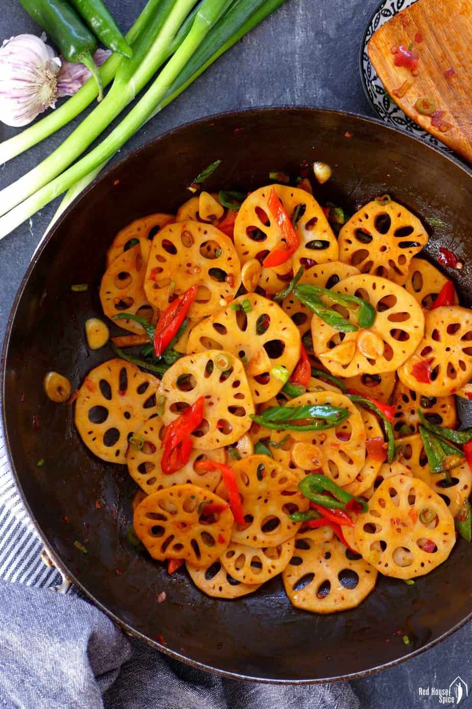 Stir-fried lotus root