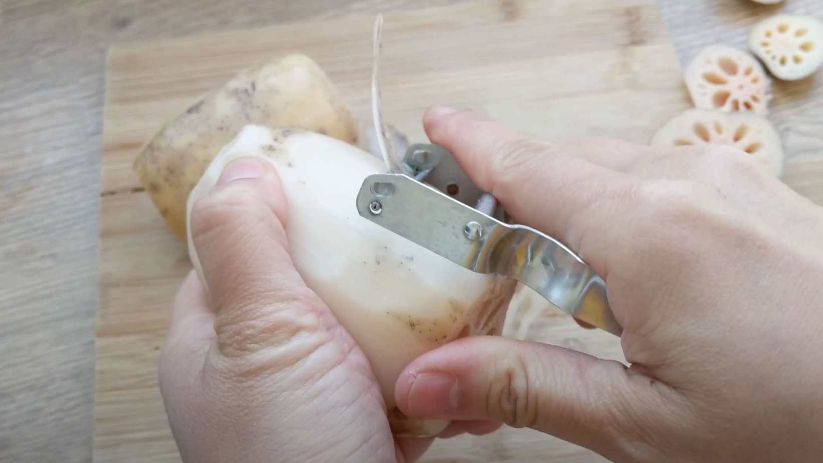 Peeling lotus root