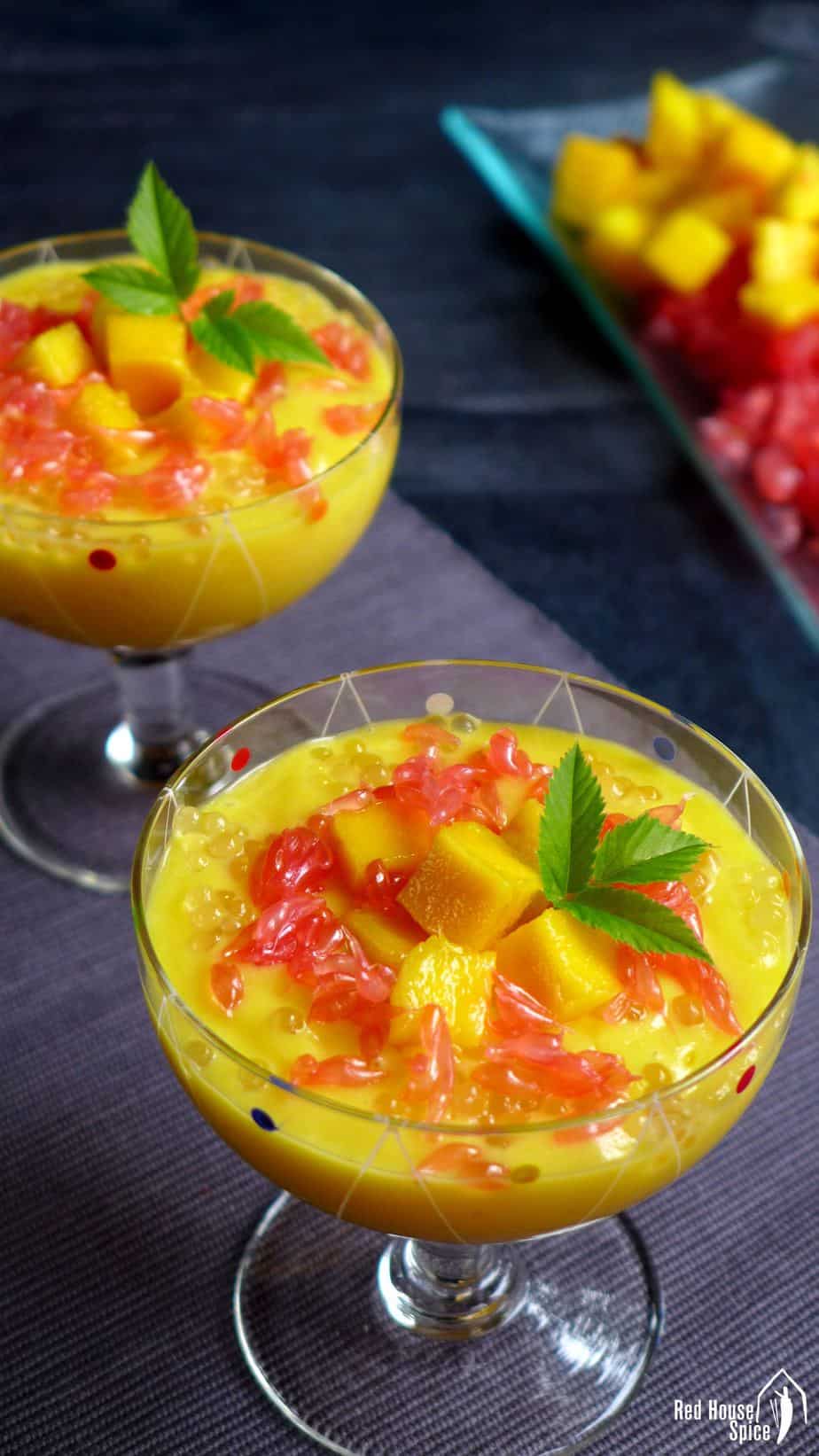 Mango sago garnished with grapefruit.