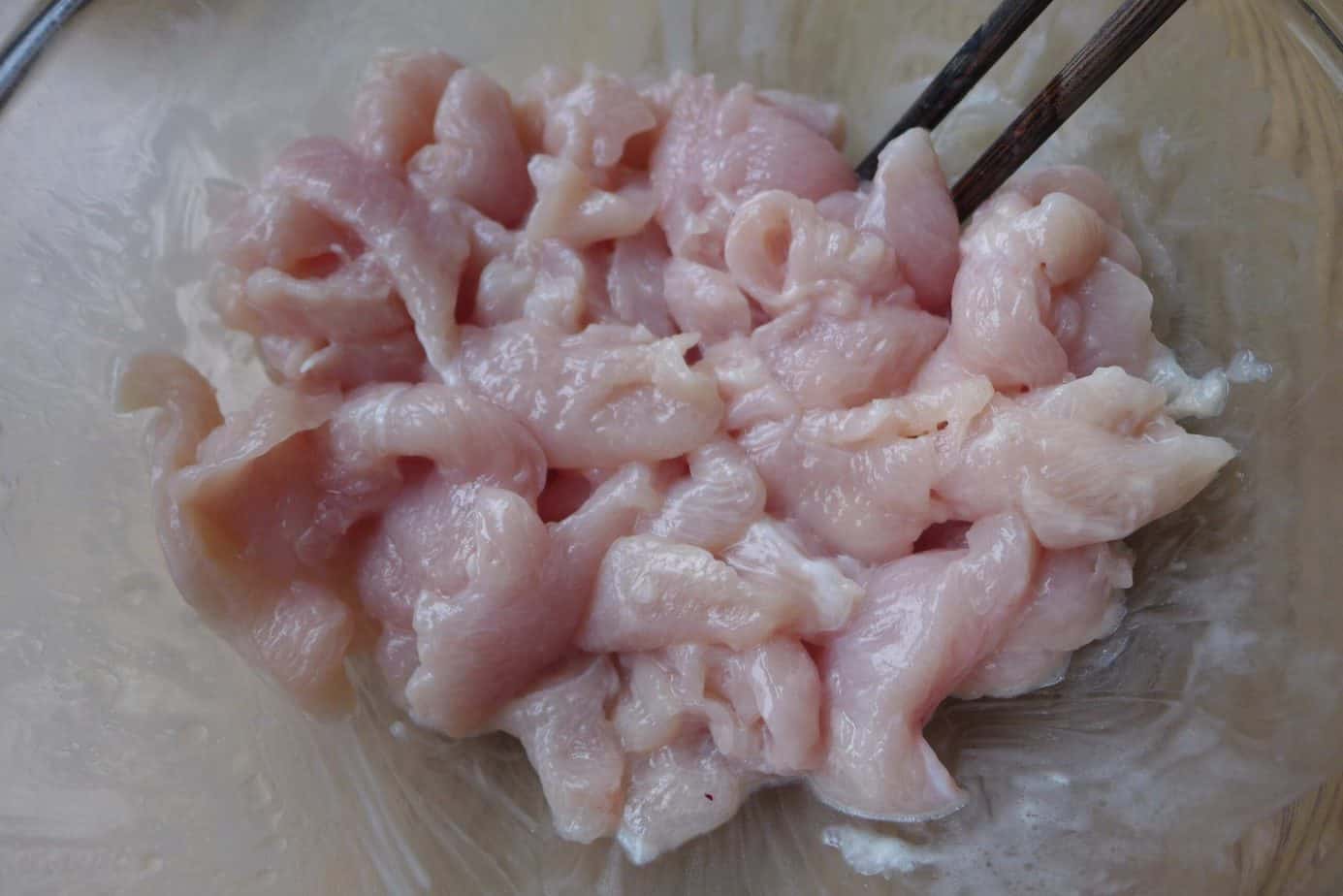 marinating chicken slices