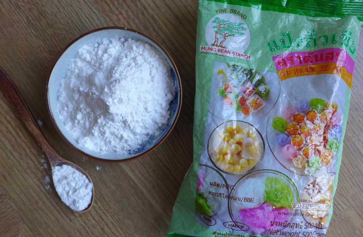 mung bean starch in a bag and in a plate.