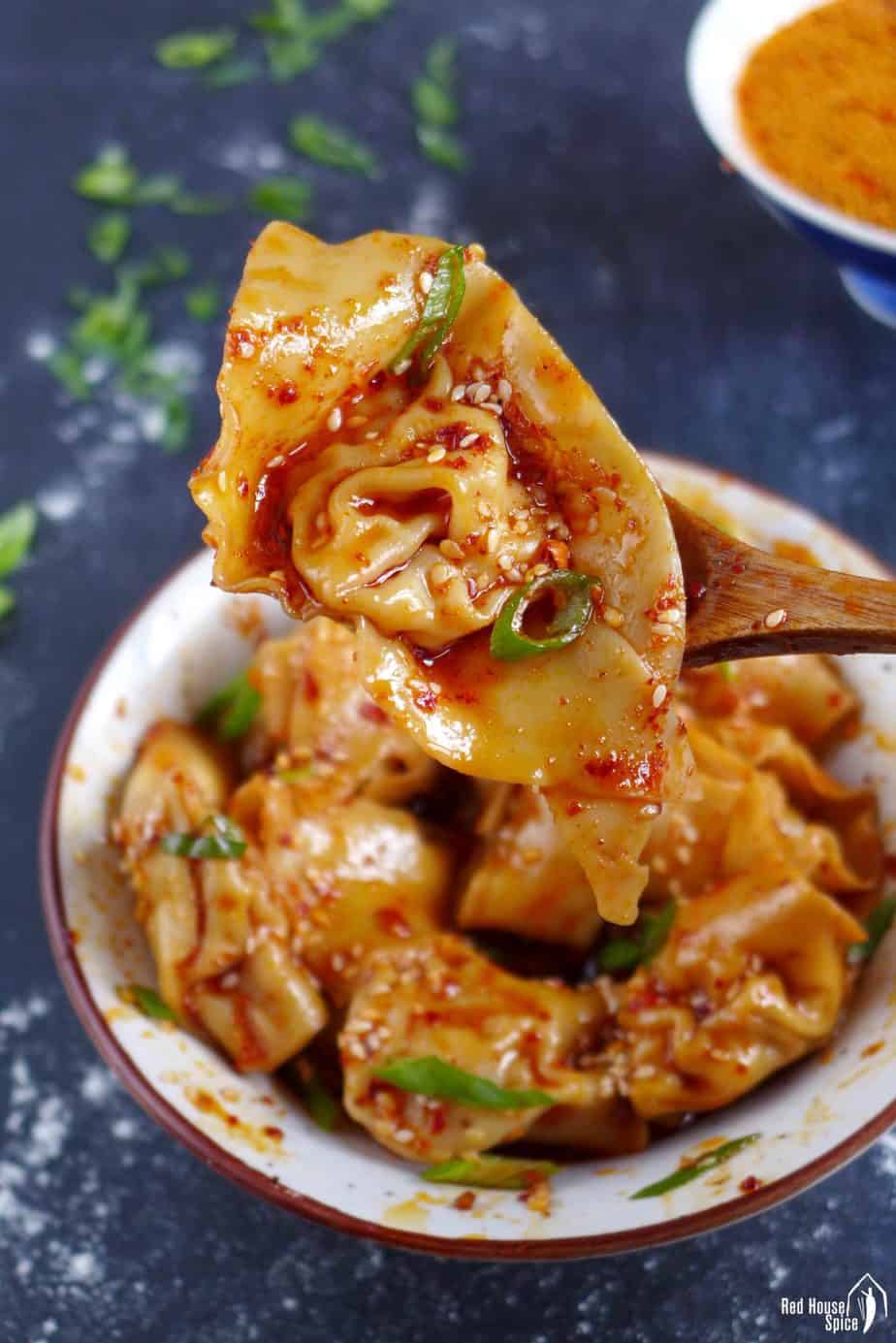 Sichuan spicy wonton in chili oil