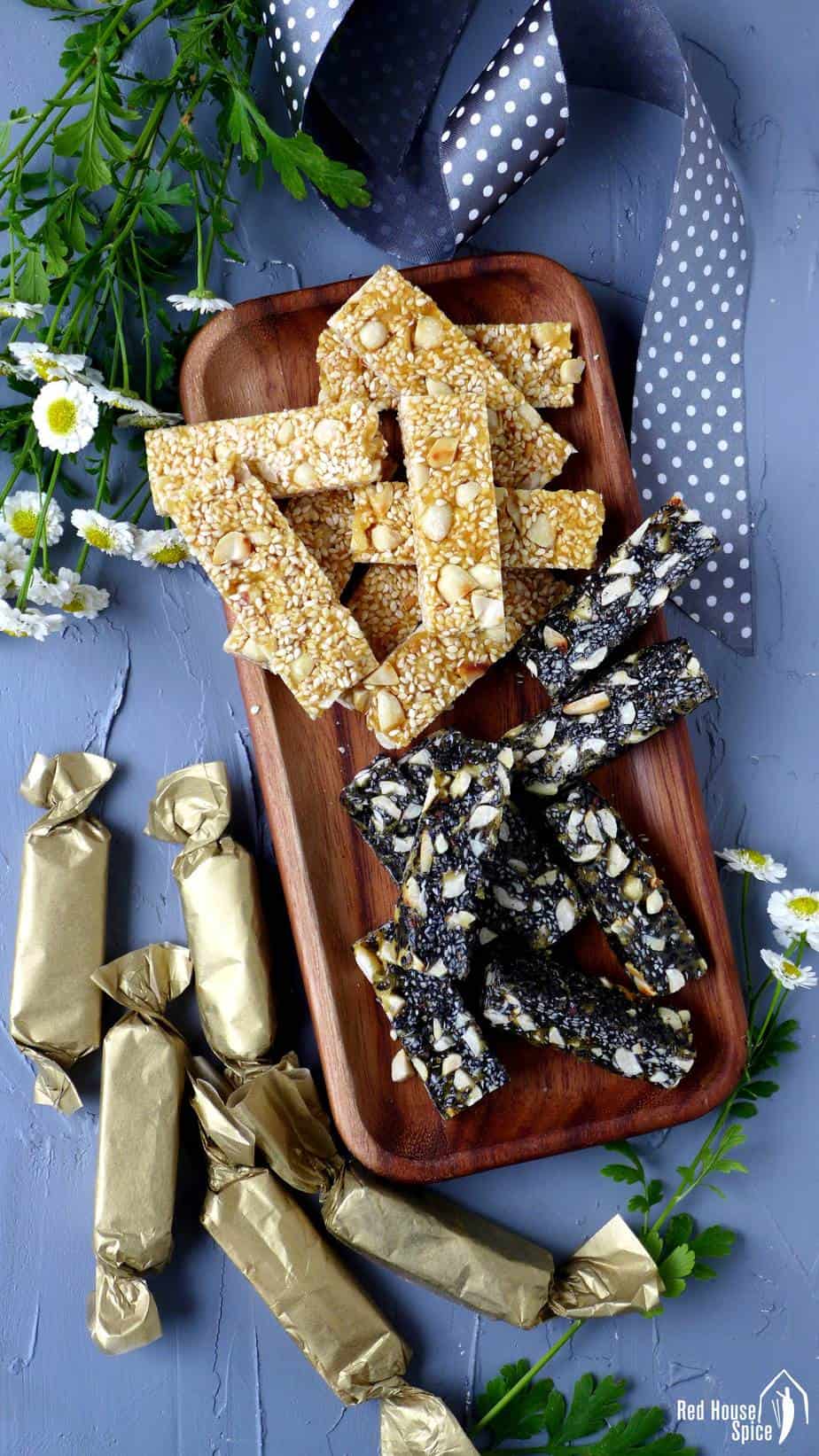 Chinese peanut & sesame brittle