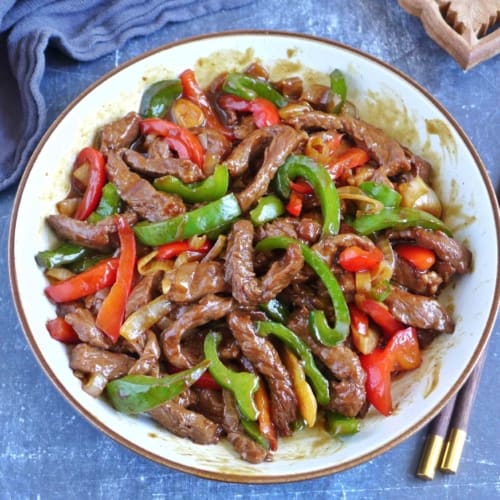 pepper steak in a plate.