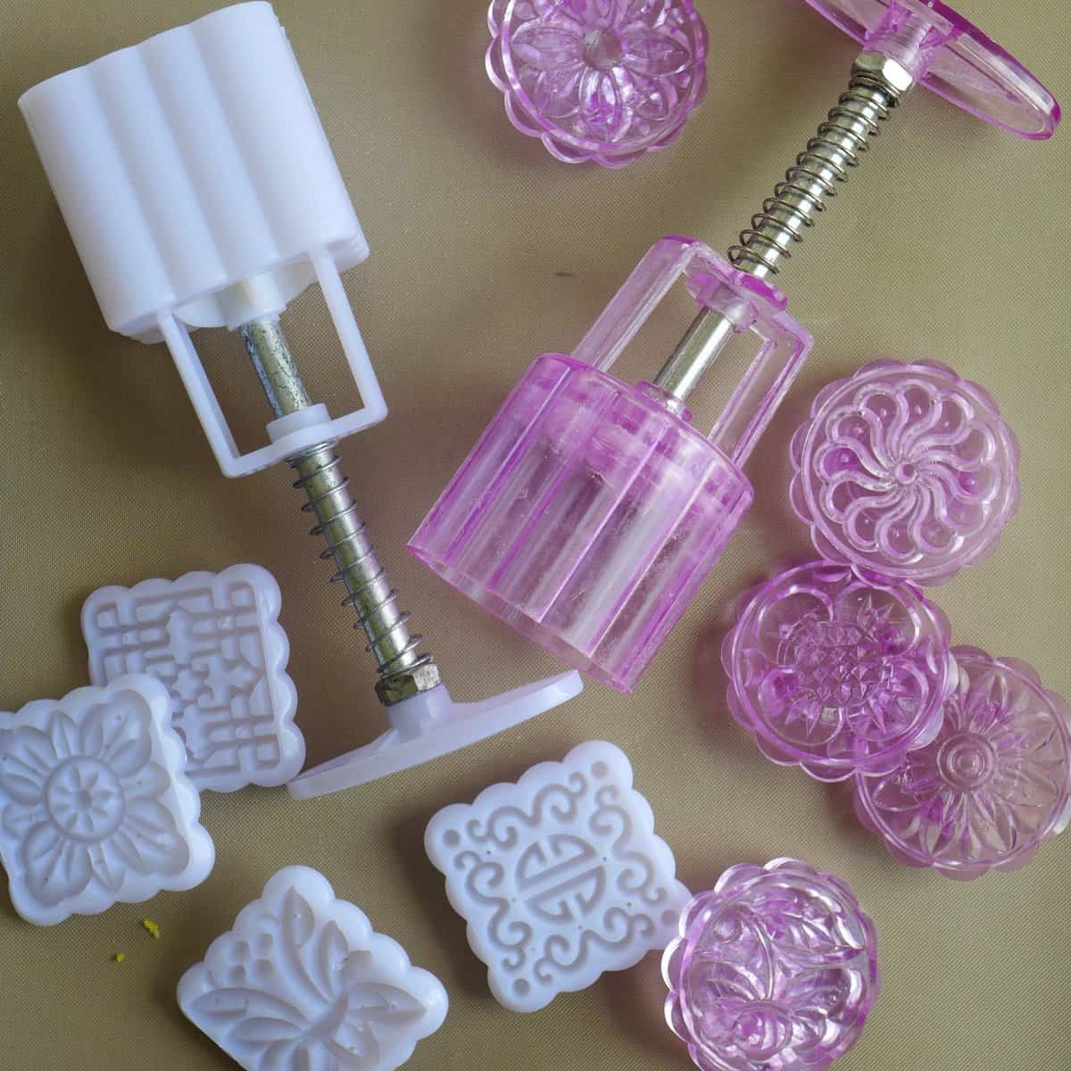plastic mooncake molds.