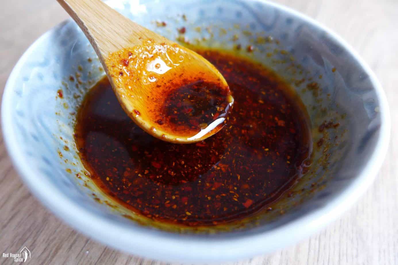Spicy salad dressing