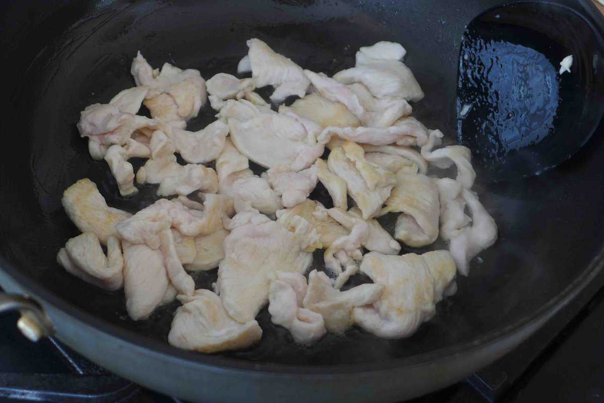 searing chicken.