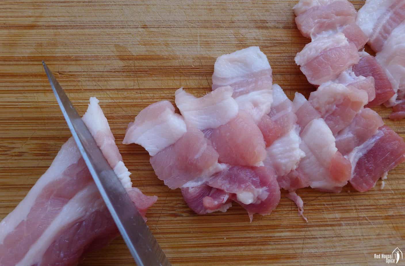 slicing pork belly