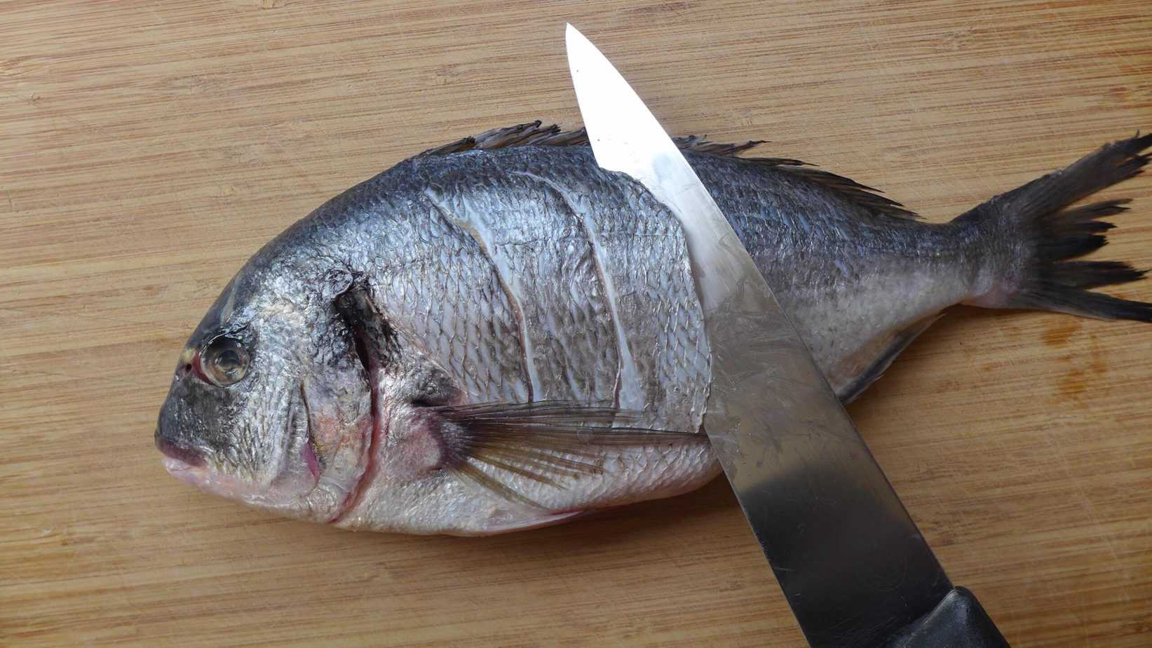 Cutting a fish