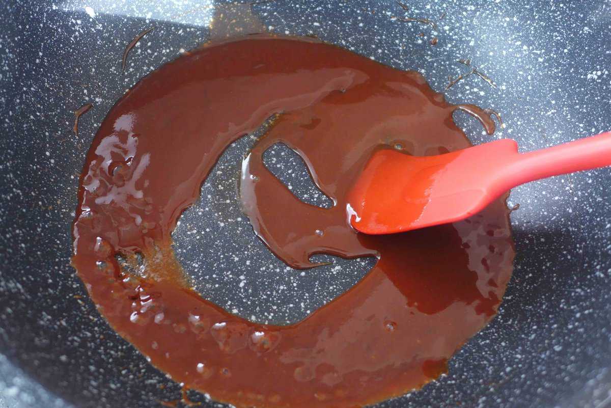 thickening sauce.